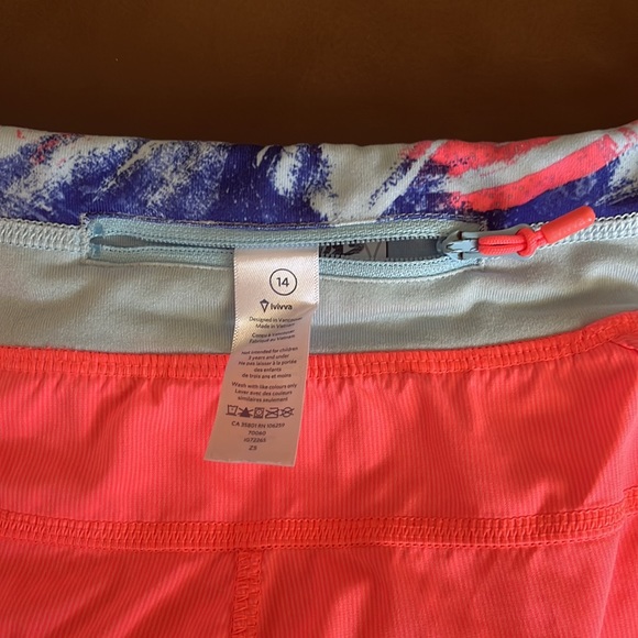 IVIVVA by LULULEMON girls lined Speed shorts - Picture 3 of 7